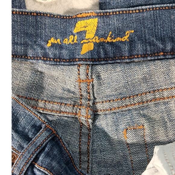 7 For All Mankind Women's Cropped Raw Hem Straight Leg Jeans S 30 Distressed USA - Picture 5 of 8